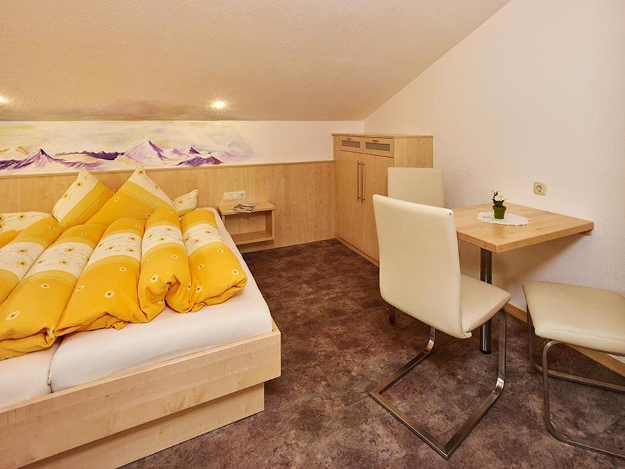 Haus Gritsch Hotell Sölden Exteriör bild